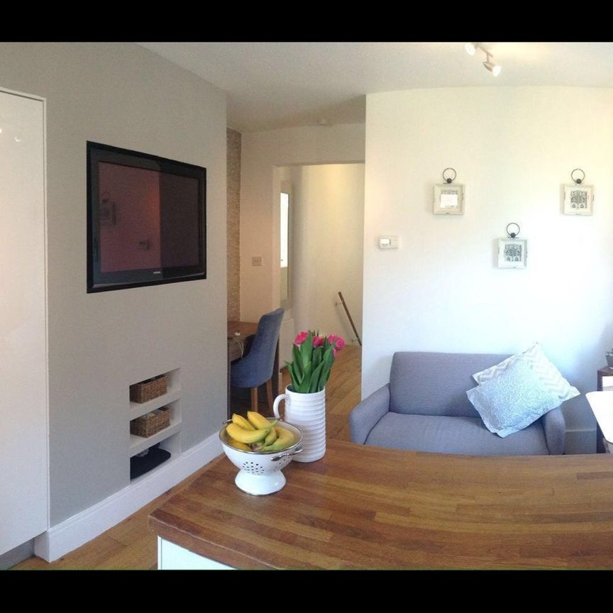 2 Bed Maisonette, Kingston Road, SW20 - Photo 1