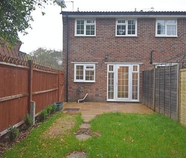 Birchwood, Chineham - Photo 2