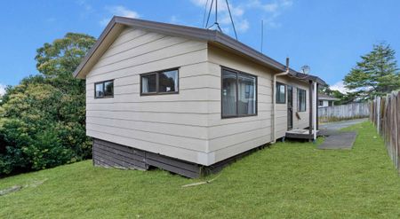 Tidy three bedroom home! - Photo 4