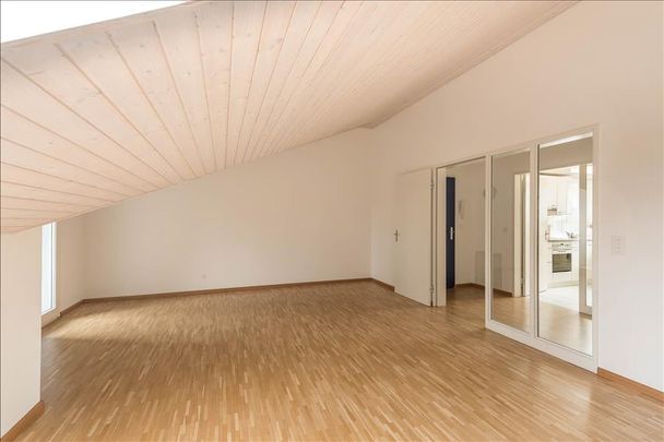 "Living in the Green" - Photo 1