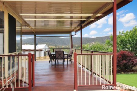 98 Barracks Flat Drive, Karabar, NSW 2620 - Photo 2