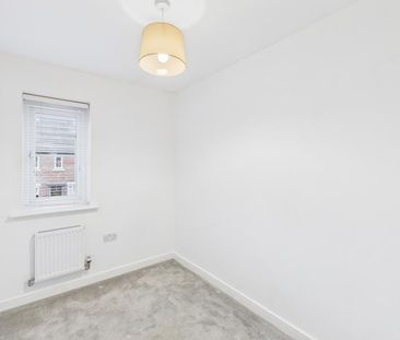 Sowthistle Drive, Hardwicke, Gloucester - Photo 4