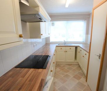 2 bedroom semi-detached bungalow to rent - Photo 5