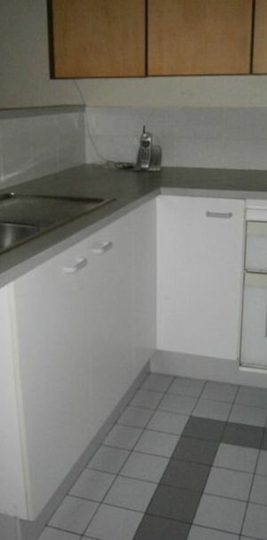 modern two bedroom unit - Photo 1