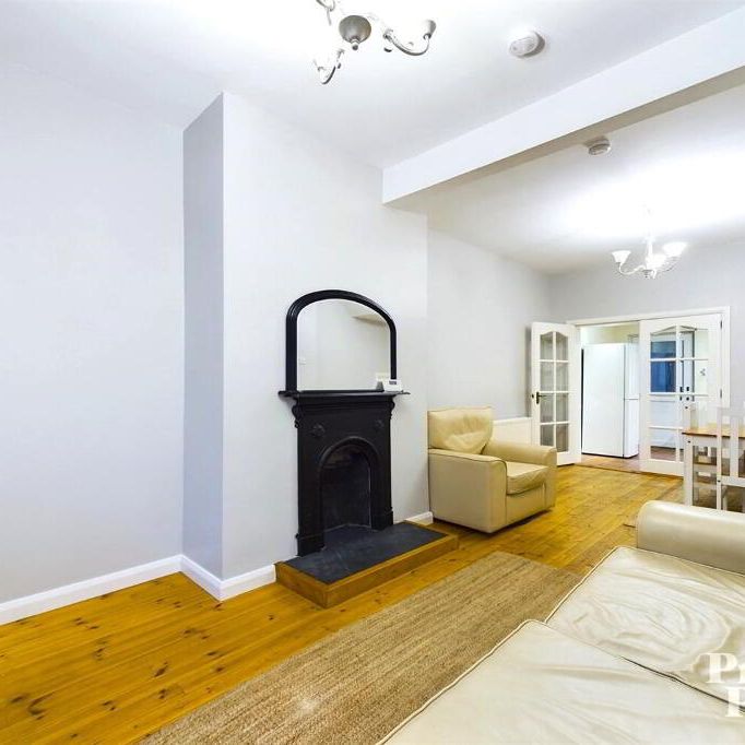 21 Rathdrum Street, Lisburn Road, Belfast, BT9 7GB - Photo 1