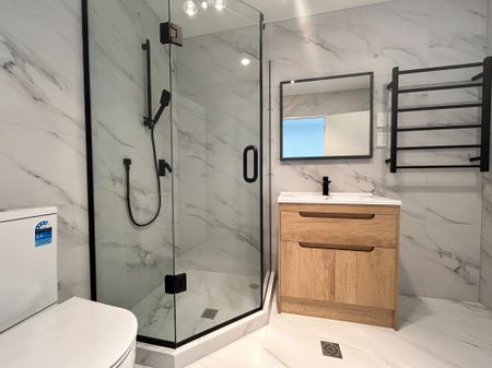 2 Bedrooms on Smythe Rd - Photo 5