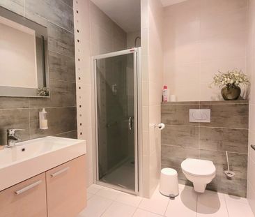 Location Appartement 1 pièce 31m² CANNES 06400 - Photo 5