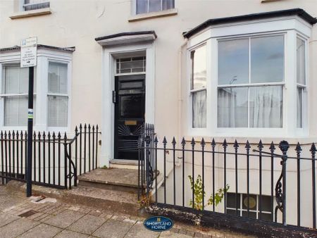 Portland Place East, Leamington Spa - Photo 2