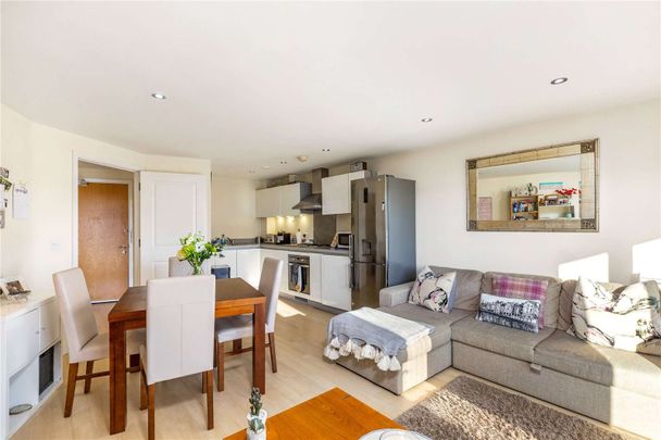 A spacious one bedroom apartment with a large balcony situated in a modern development with allocated underground parking. - Photo 1