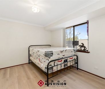 🏡 Spacious 4/6 brs Family Home in Central Mandurah - Photo 5