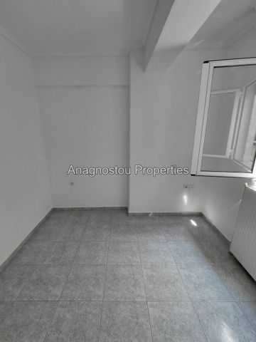 Studio/Γκαρσονιέρα για ενοικίαση Καλλιθέα - Άγιοι Θεόδωροι (Συκιές) - Photo 2