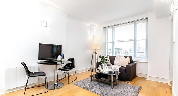 Studio to rent - Photo 1