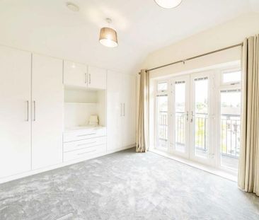 4 bedroom detached house to rent - Photo 4