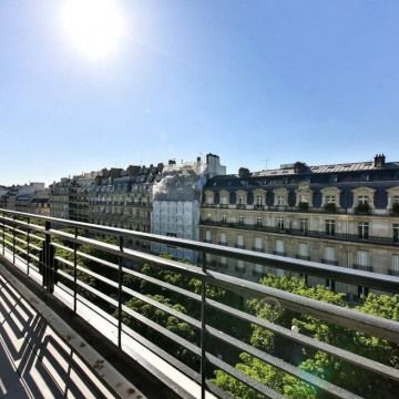 Appartement • Triangle d'Or - Photo 1