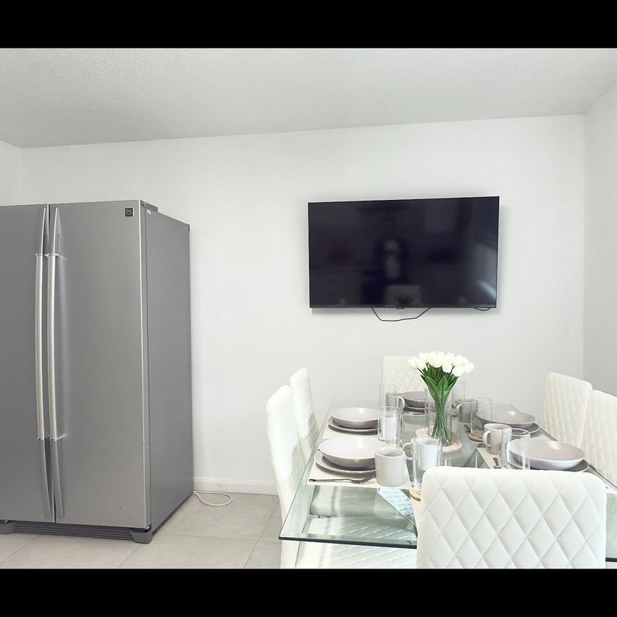 6 Bed Terraced House, Gadd Street, NG7 - Photo 1