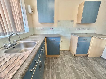 Helmsdale Gardens, Nottingham - Photo 5