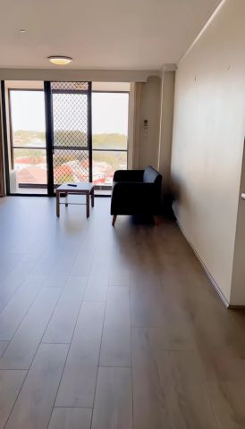 2 bed 2 bath*65 - Photo 2