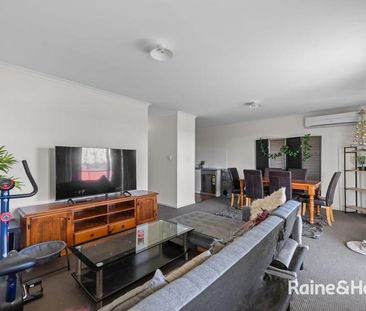 Ideal 2 Bedroom Townhouse - Photo 6