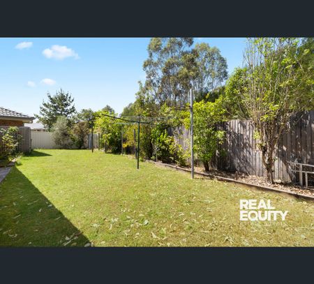21 Barrington Court, Holsworthy, NSW 2173 - Photo 4