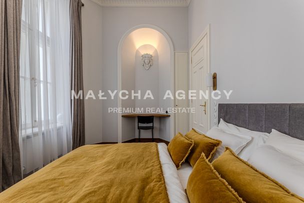 Warszawa, Śródmieście, Foksal - Zdjęcie 1