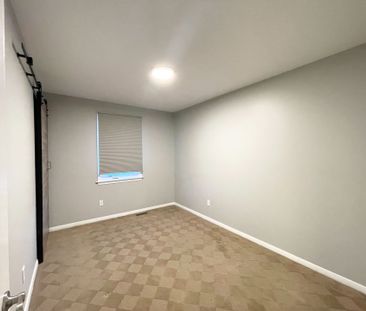 For Lease - 16 Dudley Place, Brampton, Ontario - Photo 5