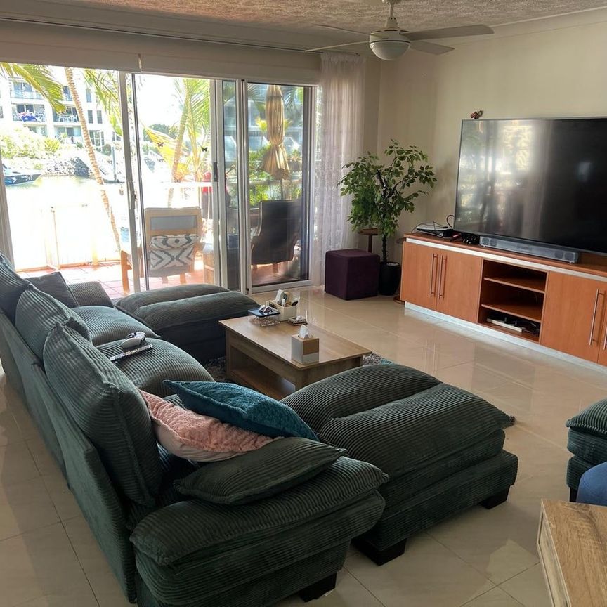 Fully Furnished 2 Bedroom Unit on the Water - Photo 1