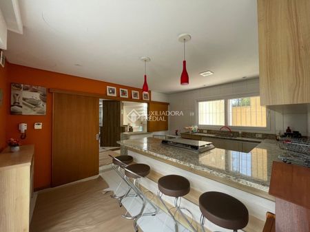 Casa com 4 quartos e 339m² para alugar em Vila Ipiranga, Porto Alegre. - Photo 3