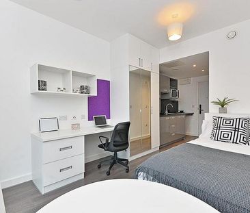 Studio to rent - Photo 5