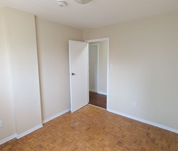 For Lease - 3335 Delfi Road Unit# Back Suite, Mississauga, Ontario - Photo 3