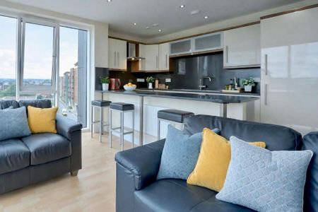 4 bedroom apartment to rent - Photo 3