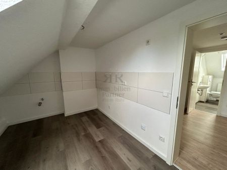 Kleine, gepflegte 2,5 Zimmer Dachgeschosswohnung - Photo 4