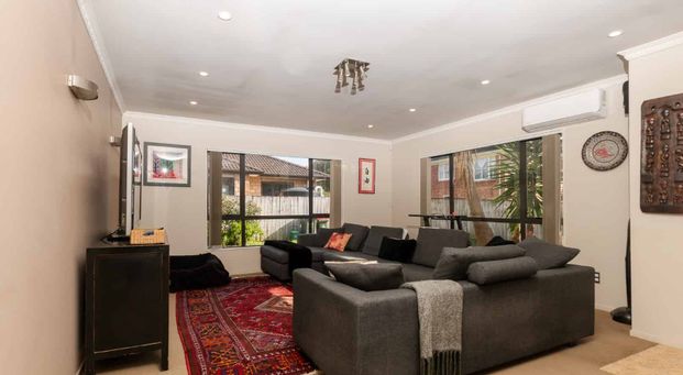 Private and Tranquil 4 Bedroom 2 Bathroom Otahuhu - Photo 1