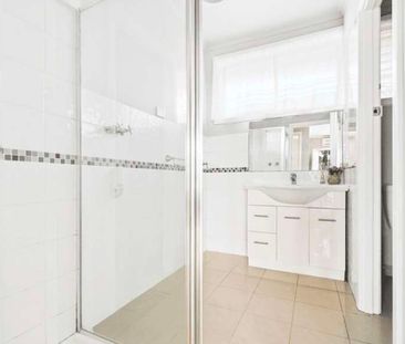 Noble Park - Photo 1