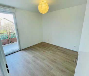 location Appartement T2 DE 38.5m² À POISSY - Photo 3