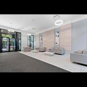 Closed metro Atwater 4 1/2 condominium rent - Photo 2