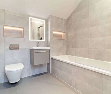 Semi-detached energy efficient home with driveway - Photo 6