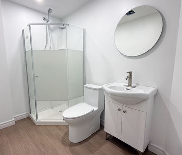 For Lease - 452 Alex Doner Drive, Newmarket, Ontario - Photo 3