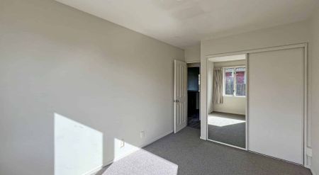 RICCARTON - TWO BEDROOM TOWNHOUSE, HEAT PUMP, SINGLE AUTO GARAGE - Photo 4