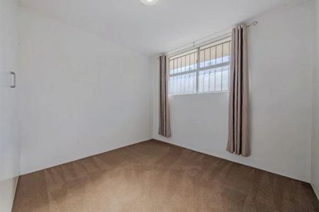 Tidy Unit in Terrific Location - Photo 2