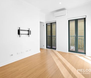 DESIRABLE 2 BEDROOM CBD APARTMENT - UNFURNISHED - Photo 3