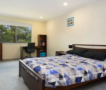 “Spacious Home Perfect for Entertaining” - Photo 5