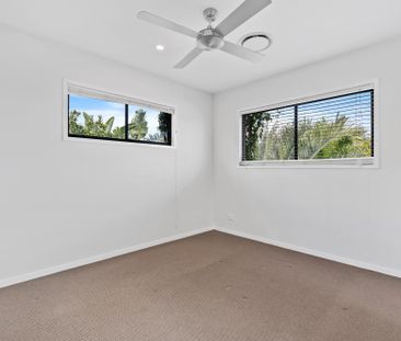 1/29 Ninth Ave, Coorparoo QLD 4151 - Townhouse For Rent | Domain - Photo 2