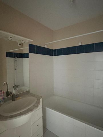 Location Appartement 2 pièces 46m² ALBI 81000 - Photo 5