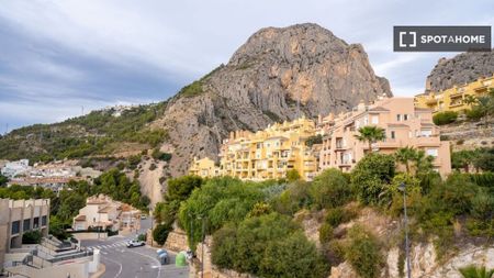 3 room luxury Flat for rent in Calpe, Spain - Photo 4