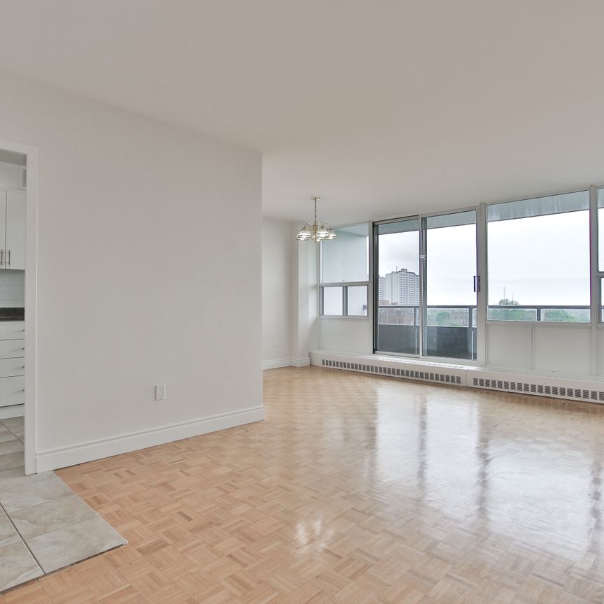 2 Bedrooms - Photo 1