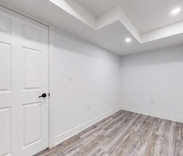 For Lease - 280 Miller Park Avenue, Bradford West Gwillimbury, Ontario - Photo 2