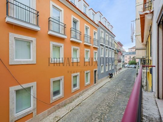 4 room luxury House for rent in Avenida da Liberdade (Sao Jose), Lisbon - Photo 1