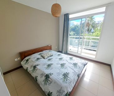 Location Appartement 2 pièces 42m² ST DENIS 97490 - Photo 3