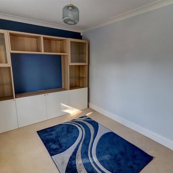 6 bedroom house to rent - Photo 1
