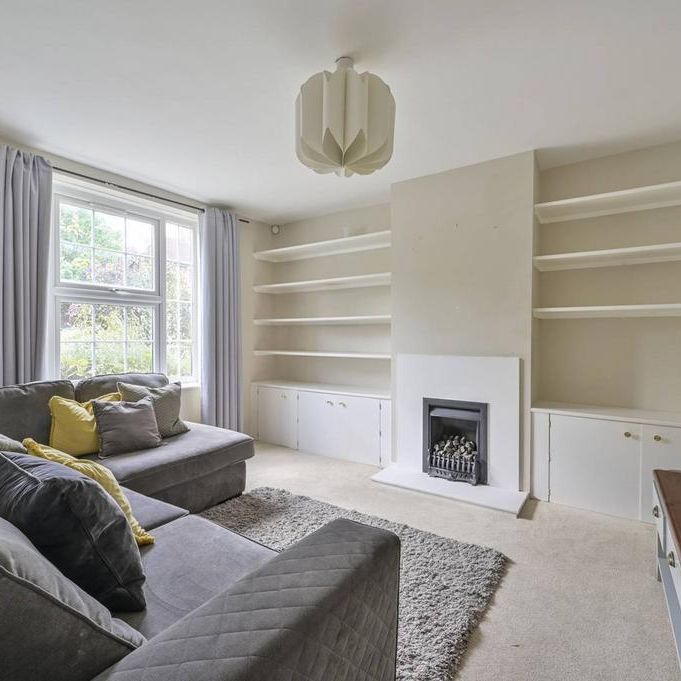 3 bedroom end of terrace house to rent - Photo 1